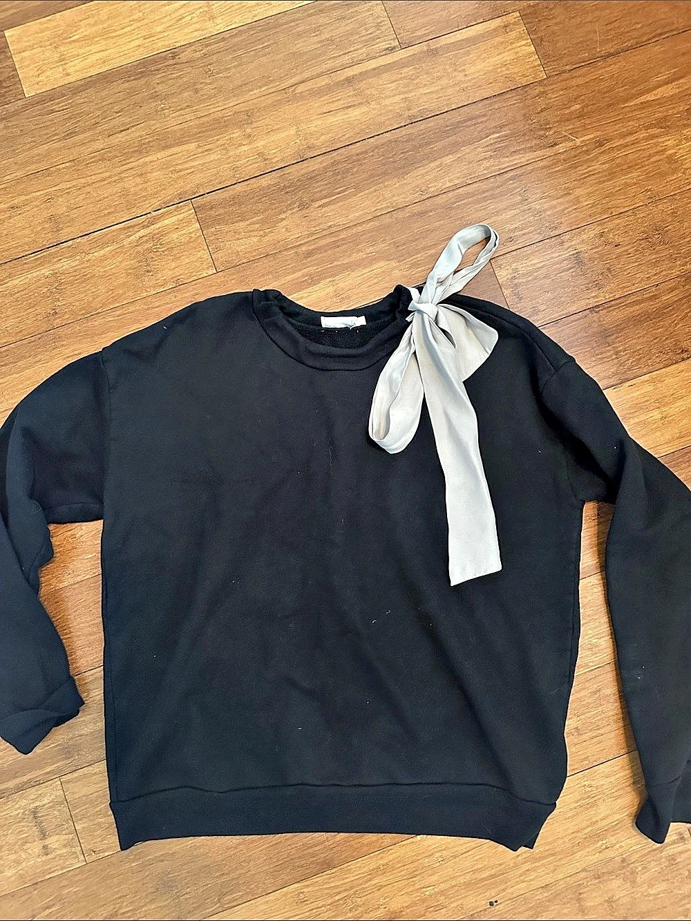 FRAME The Bow Sweatshirt Black & White Medium